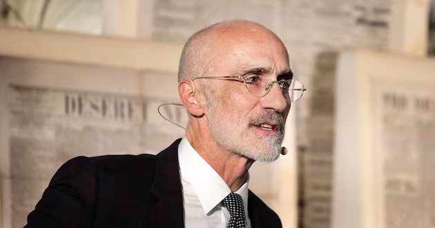 Arthur Brooks sobre como encontrar a felicidade na ‘Era do Absurdo’ – Deseret News