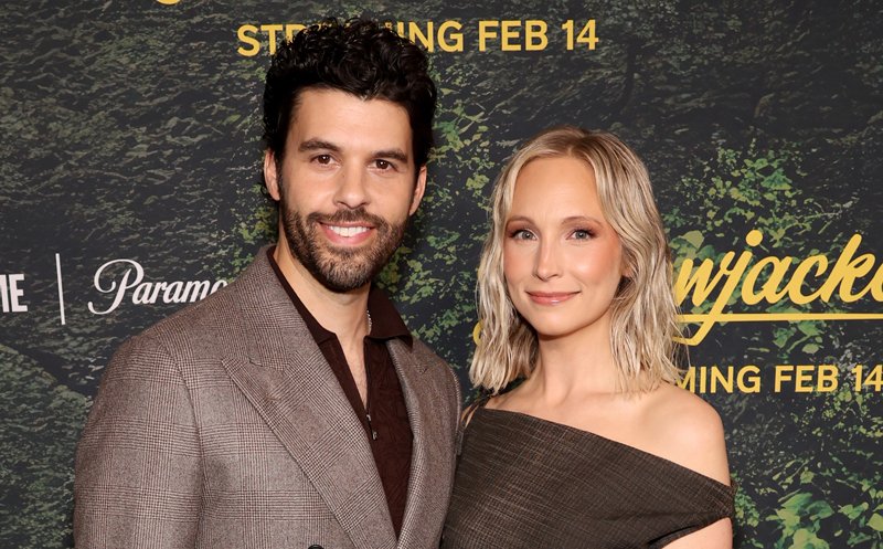 As estrelas da CW Candice King e Steven Krueger são casadas: tudo sobre seu casamento íntimo em Nashville! | Candice King, Steven Krueger, casamento | Notícias e fofocas sobre celebridades | Entretenimento, fotos e vídeos