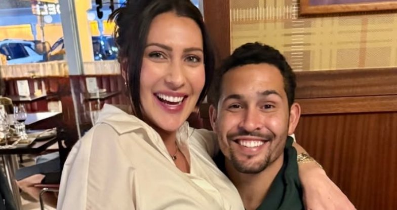 As estrelas de ‘Bachelor in Paradise’ Becca Kufrin e Thomas Jacobs dão as boas-vindas ao bebê nº 2! | Bebê , Bacharel no Paraíso , Nação de Solteiro , Becca Kufrin , Nascimento , Bebês Celebridades , thomas jacobs | Notícias e fofocas sobre celebridades | Entretenimento, fotos e vídeos