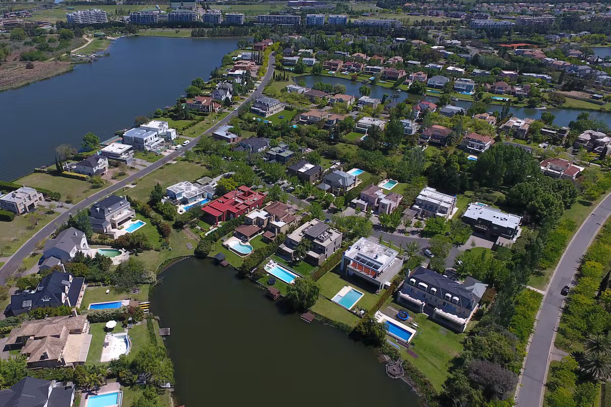 Bairros fechados da Grande Buenos Aires. preços dos lotes em abril de 2026
