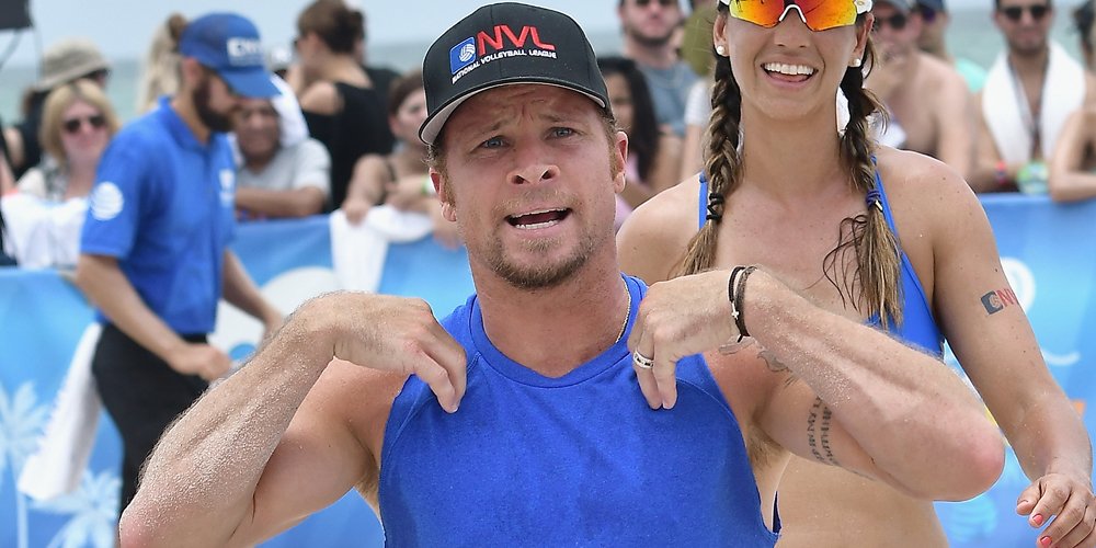 Brian Littrell parece usar calúnias homofóbicas em vídeo de confronto na praia | Backstreet Boys Brian Littrell Kyle Gallagher Notícias musicais | Notícias e fofocas sobre celebridades | Entretenimento, fotos e vídeos