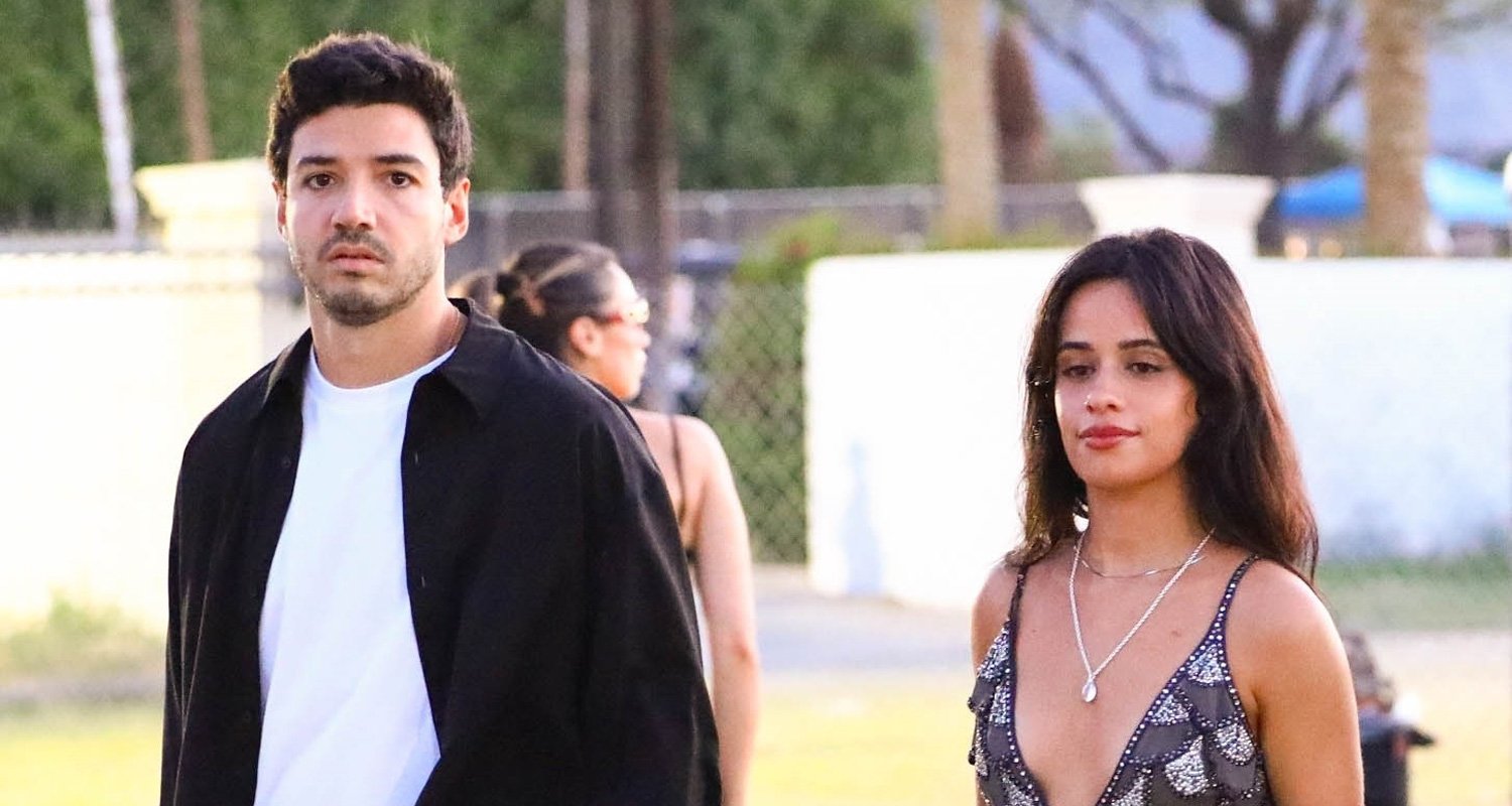 Camila Cabello confere Coachella 2026 com namorado Henry Junior Chalhoub | Festival de Música Coachella 2026, Camila Cabella, Henry Junior Chalhoub | Notícias e fofocas sobre celebridades | Entretenimento, fotos e vídeos