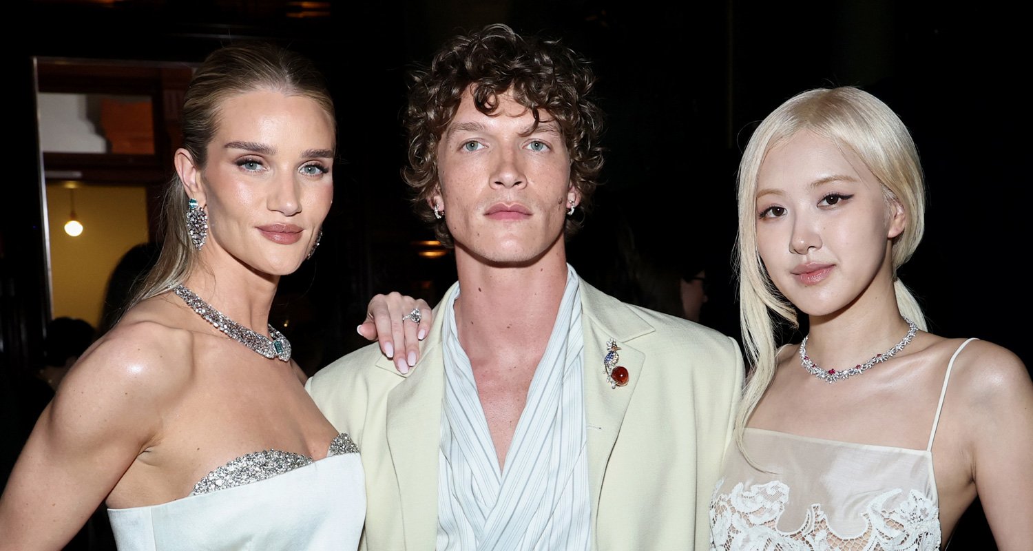 Connor Storrie conhece Rosé e Rosie Huntington-Whiteley no evento da Tiffany & Co em Nova York | Amanda Seyfried, Anne Curtis, Arón Piper, Caroline Daur, Chase Sui Wonders, Connor Storrie, Diane Kruger, Diego Boneta, Dwyane Wade, fotos de eventos, moda, Gabrielle Union, Greta Lee, Kelly Piquet, Lauren Santo Domingo, Lucky Blue Smith, Maria-Olympia, Mariah Carey, Maamida Nagasa, Nagasa, Masamida Dewa Rosie Huntington-Whiteley, Song Yuqi, Teyana Taylor, Valentina Ferrer | Notícias e fofocas sobre celebridades | Entretenimento, fotos e vídeos