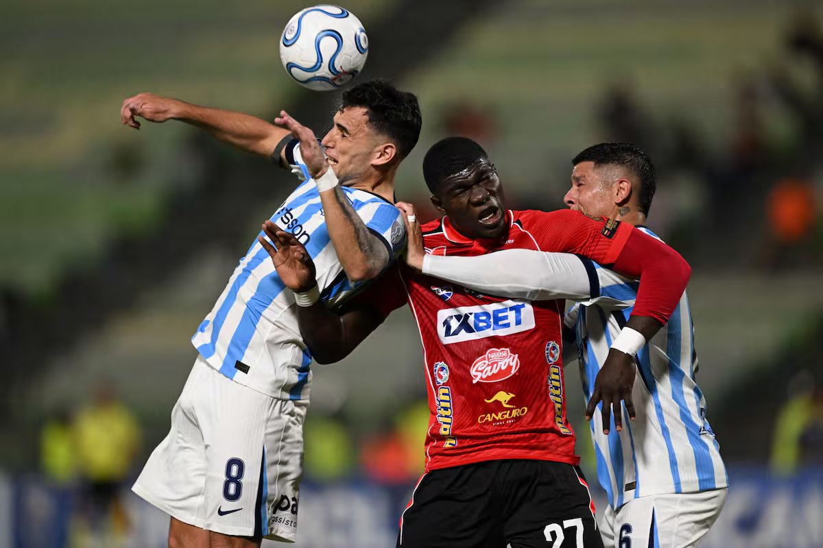 Corrida – Caracas. A academia não melhora e continua à beira de fracassos inimagináveis ​​neste início de ano.