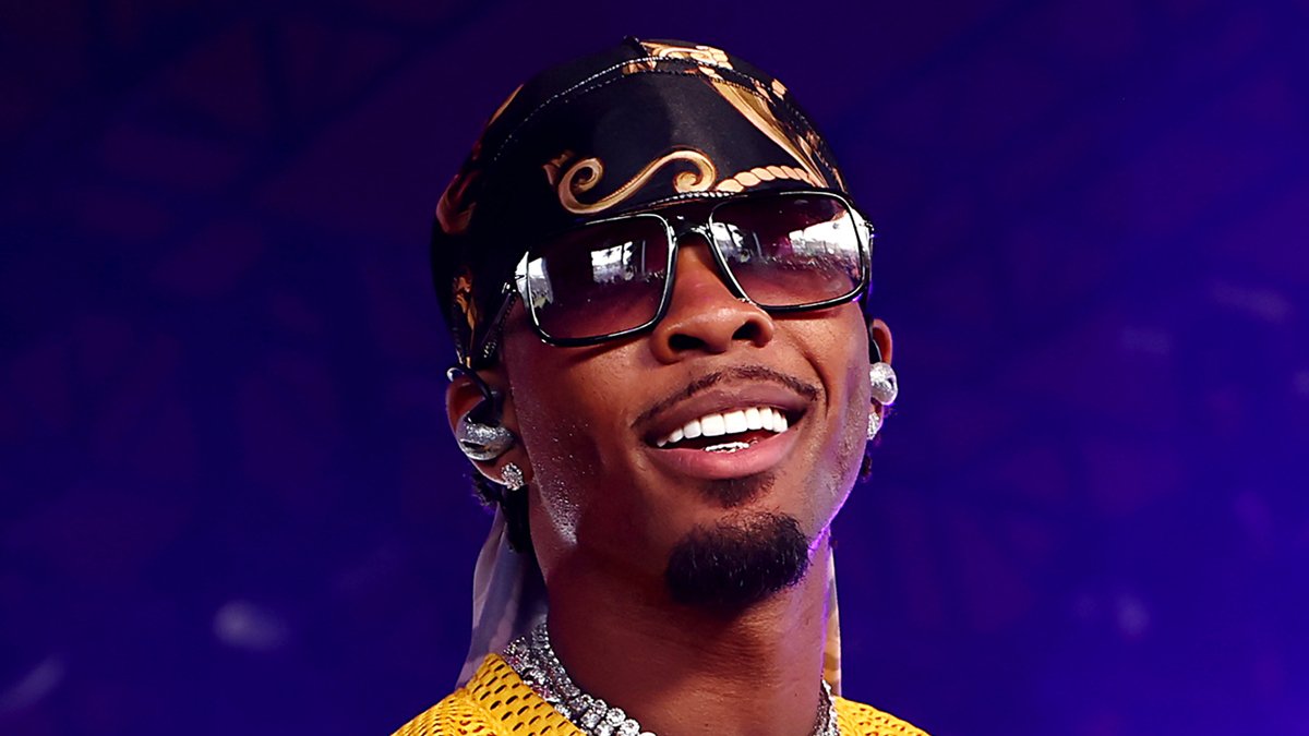 D4vd acusado de desmembramento de serra elétrica em novo processo judicial após acusação de assassinato de adolescente – Just Jared – Notícias e fofocas de celebridades