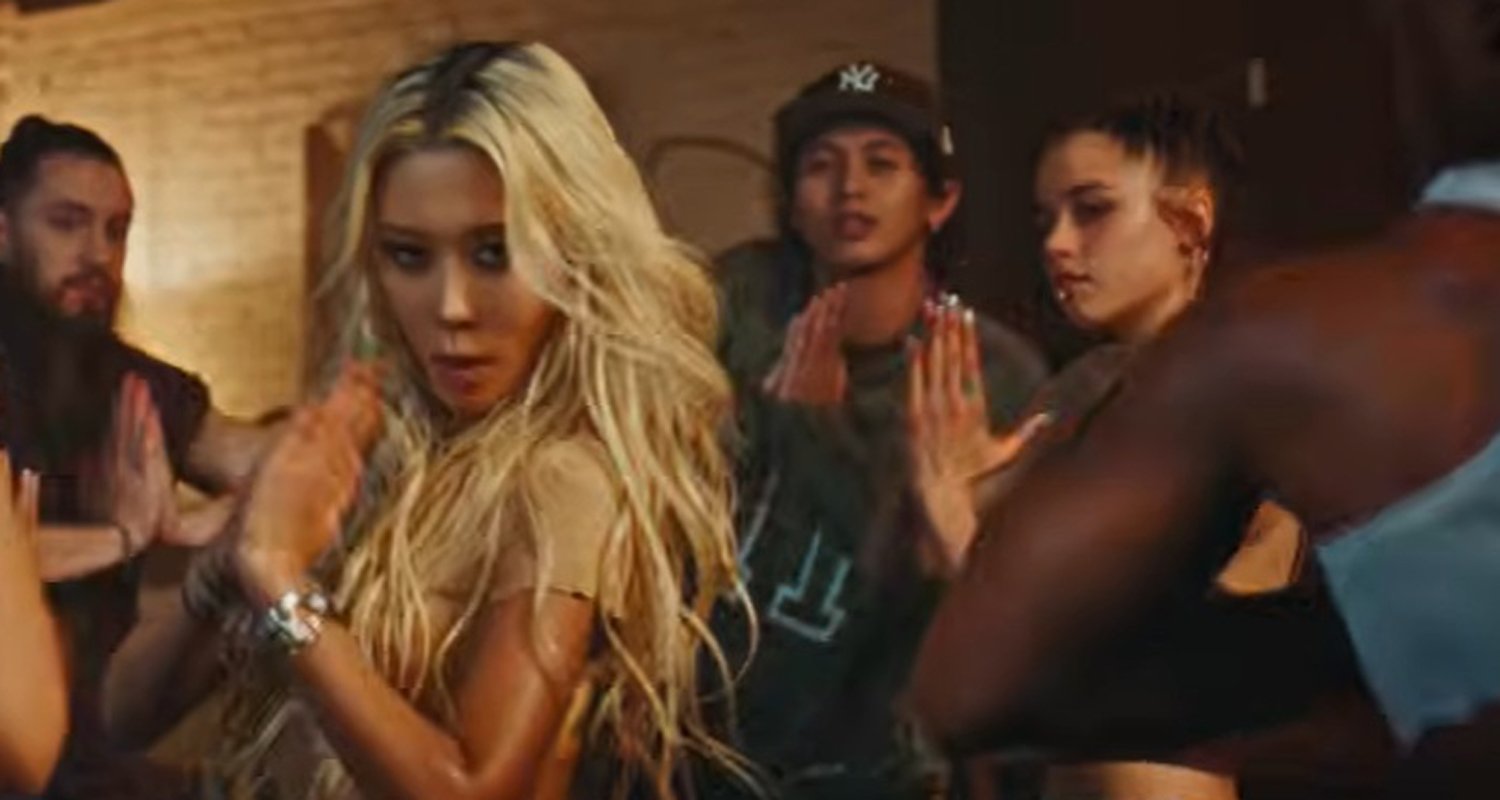 Dayoung lança videoclipe de ‘What’s a Girl to Do’, Shiloh Jolie se destaca como dançarina – assista agora! | Vídeo da música de Dayoung Shiloh Jolie Shiloh Jolie Pitt | Notícias e fofocas sobre celebridades | Entretenimento, fotos e vídeos