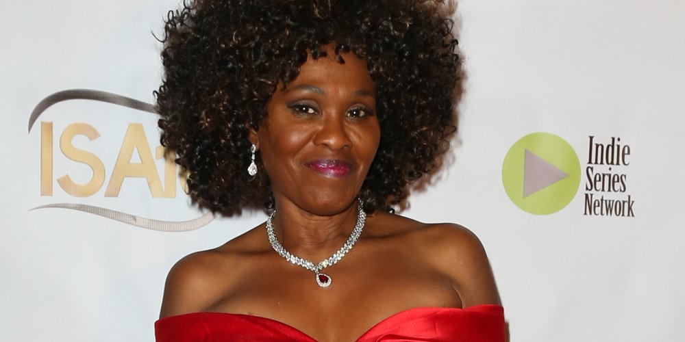 Dee Freeman morre aos 66 anos: atriz de ‘Sistas’ e ‘Young & the Restless’ morre após batalha contra o câncer | Dee Freeman, RIP | Notícias e fofocas sobre celebridades | Entretenimento, fotos e vídeos