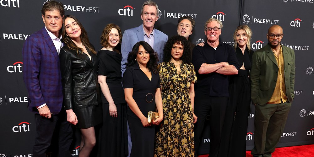 Elenco de ‘Scrubs’ vai para PaleyFest LA, John C. McGinley compartilha se Dr. Cox retornará na próxima temporada | Aseem Batra, Bill Lawrence, Christa Miller, Donald Faison, Fotos do Evento, John C. McGinley, Judy Reyes, Neil Flynn, Sarah Chalke, Scrubs, Televisão, Vanessa Bayer, Zach Braff | Notícias e fofocas sobre celebridades | Entretenimento, fotos e vídeos
