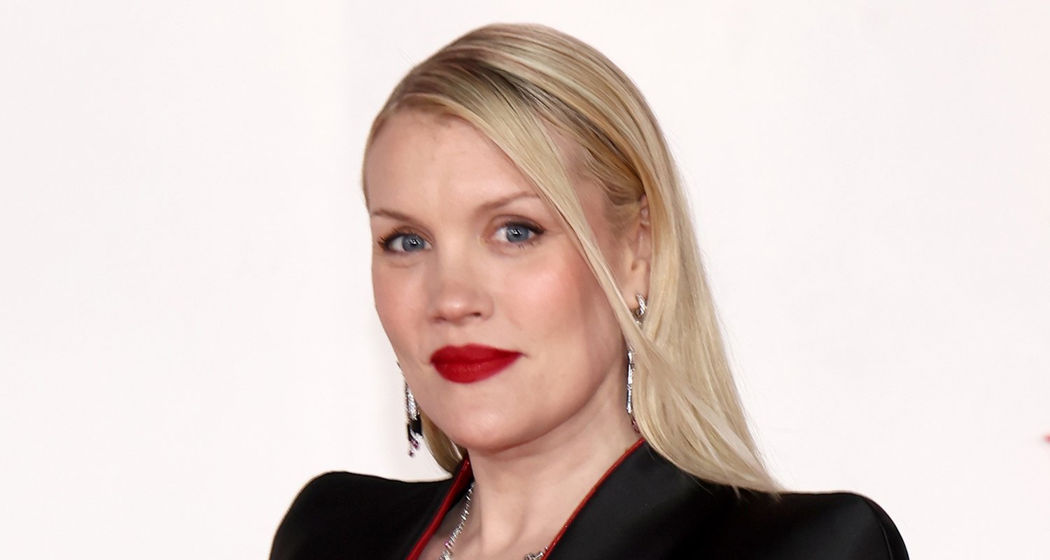 Emerald Fennell nega relatos de que esteja dirigindo o filme de reinicialização de ‘Instinto Básico’ | Instinto Básico, Emerald Fennell, Filmes | Notícias e fofocas sobre celebridades | Entretenimento, fotos e vídeos