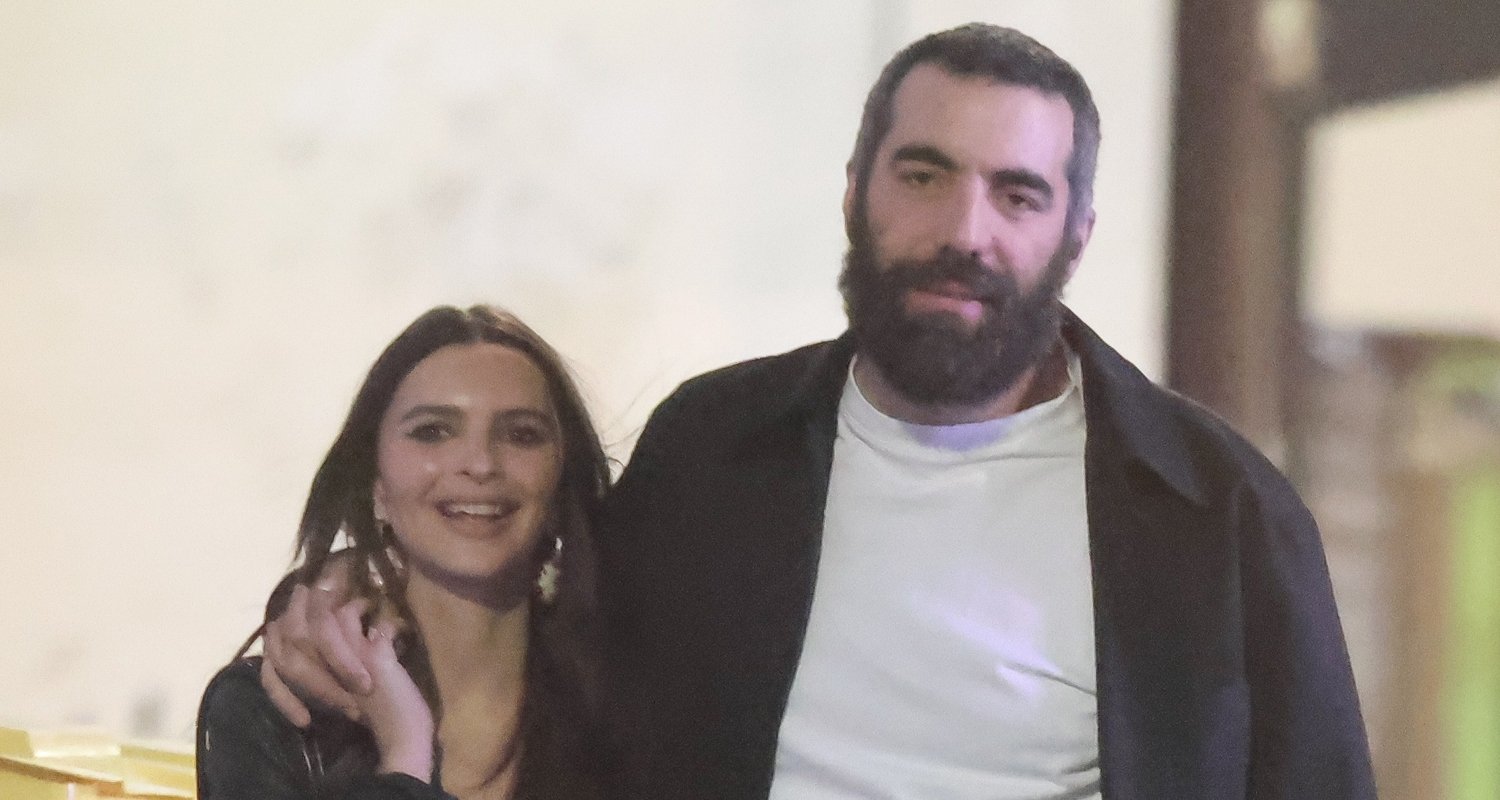 Emily Ratajkowski fica perto do namorado Romain Gavras em uma noite em Paris | Fotos espontâneas, Emily Ratajkowski, Romain Gavras | Notícias e fofocas sobre celebridades | Entretenimento, fotos e vídeos