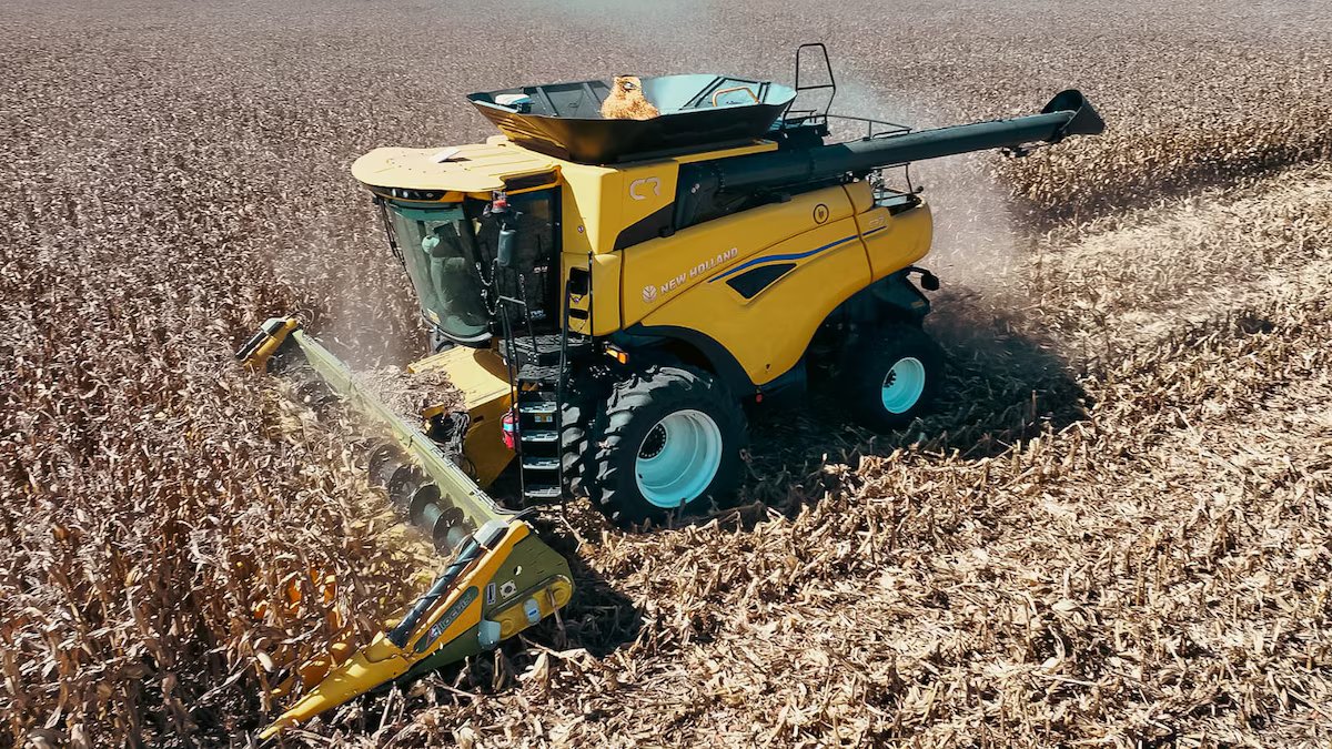 Equipamentos agrícolas reverte queda em março, com patentes subindo mais de 24%