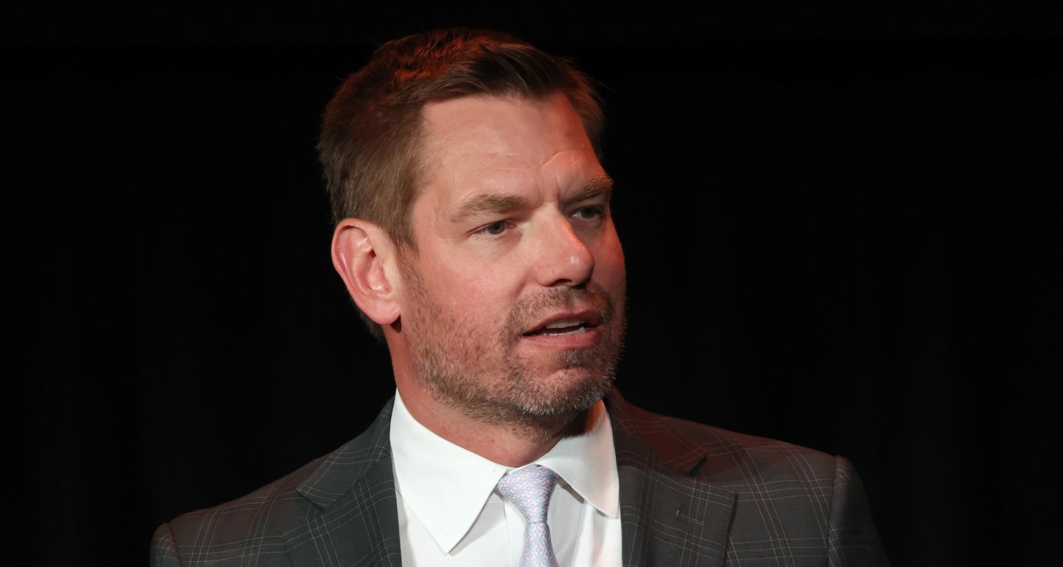 Eric Swalwell fala após ser acusado de agressão sexual e chama as acusações de ‘absolutamente falsas’ | Eric Swalwell | Notícias e fofocas sobre celebridades | Entretenimento, fotos e vídeos