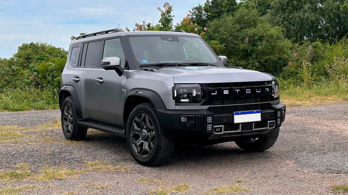 Este é o novo SUV chinês, um veículo todo-o-terreno que se adapta a qualquer tipo de estrada