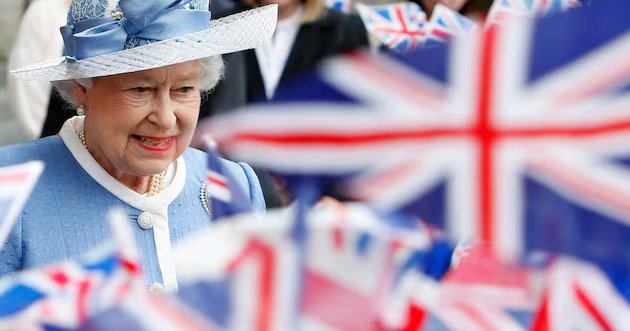 Família real comemora 100 anos da Rainha Elizabeth II com novas homenagens e planos comemorativos – Deseret News