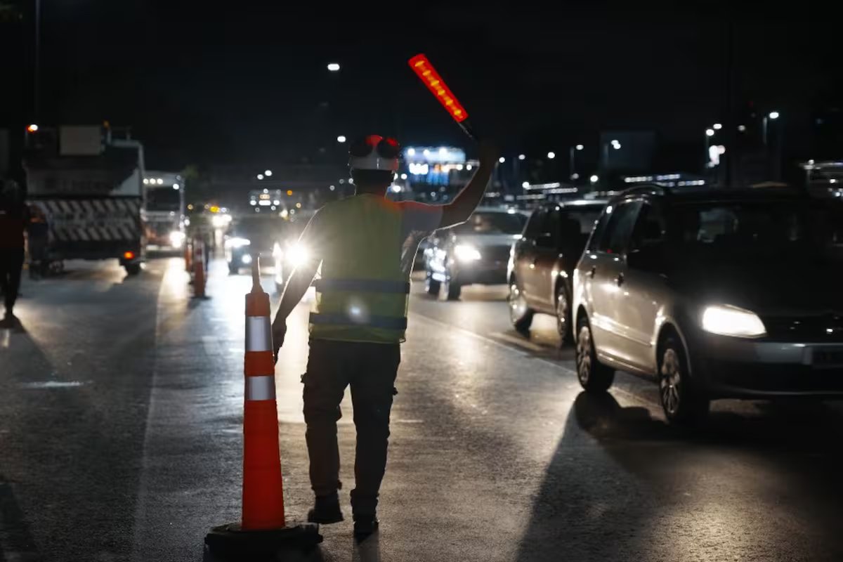 Fechamentos e restrições em rodovias e avenidas de Buenos Aires devido a obras de manutenção de hoje até sexta-feira