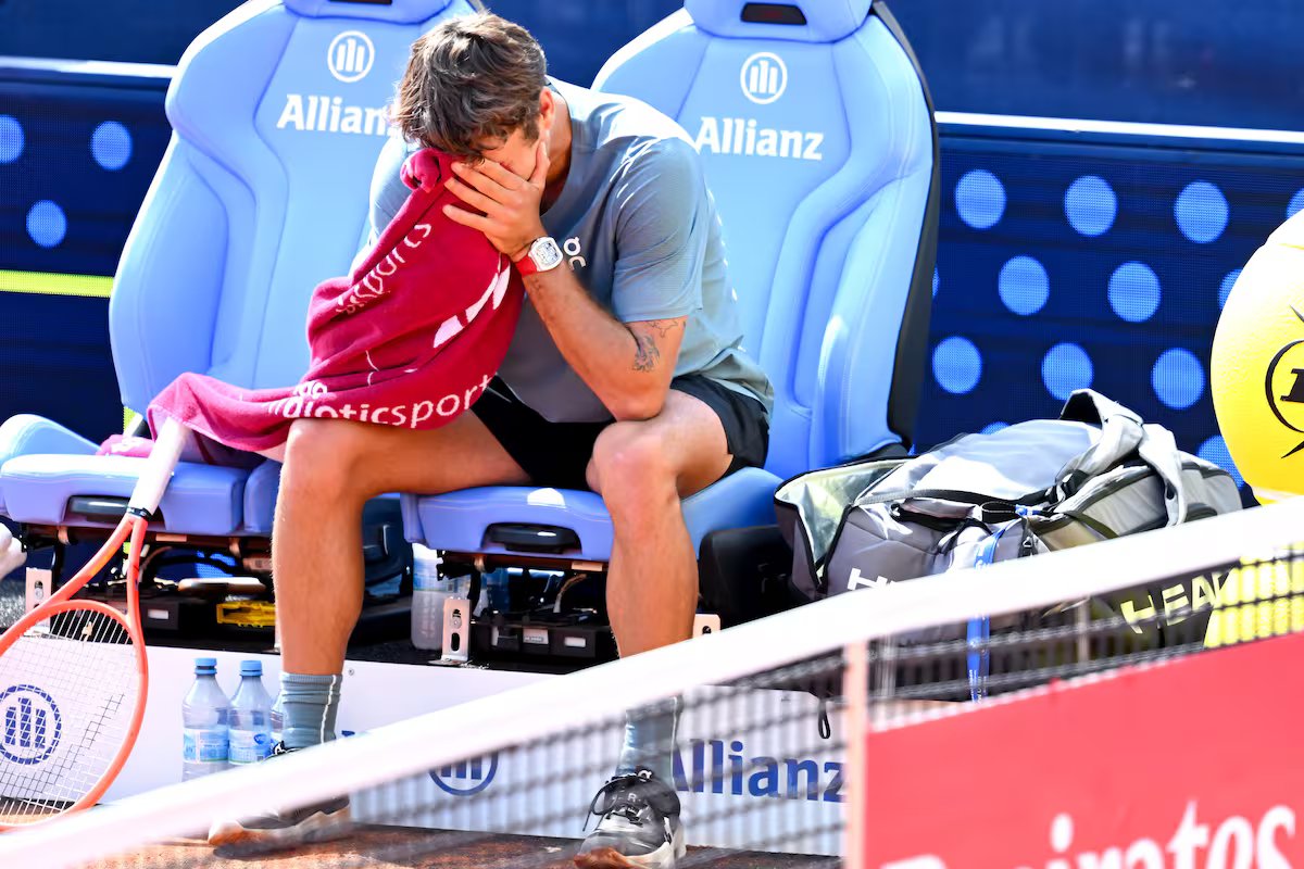 Flavio Koboli e vitória emocionante e chorosa sobre Zverev para chegar à final do ATP 500 Munique