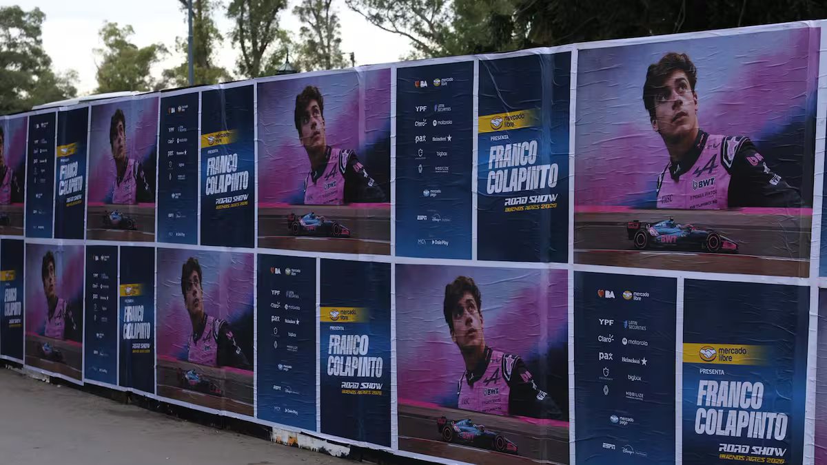 Franco Colapinto em Buenos Aires, ao vivo. O road show e seu tempo de resposta, minuto a minuto