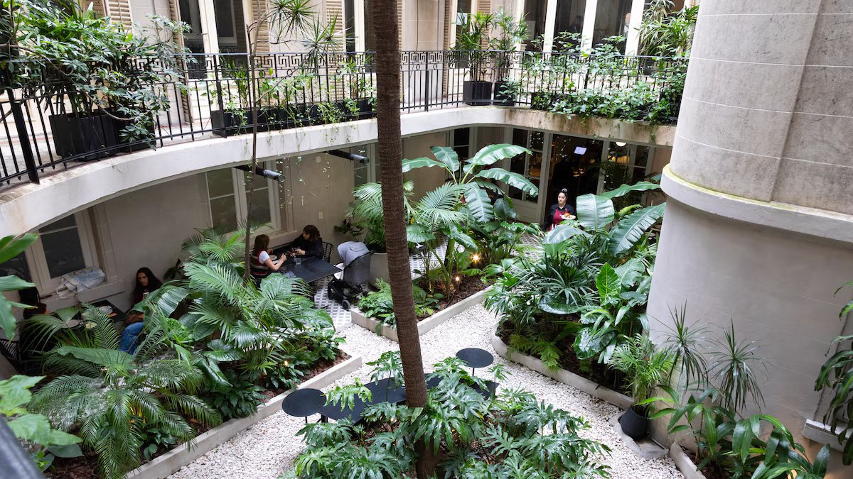 Inaugurações e clássicos para comer em um dos bairros de maior movimento gastronômico