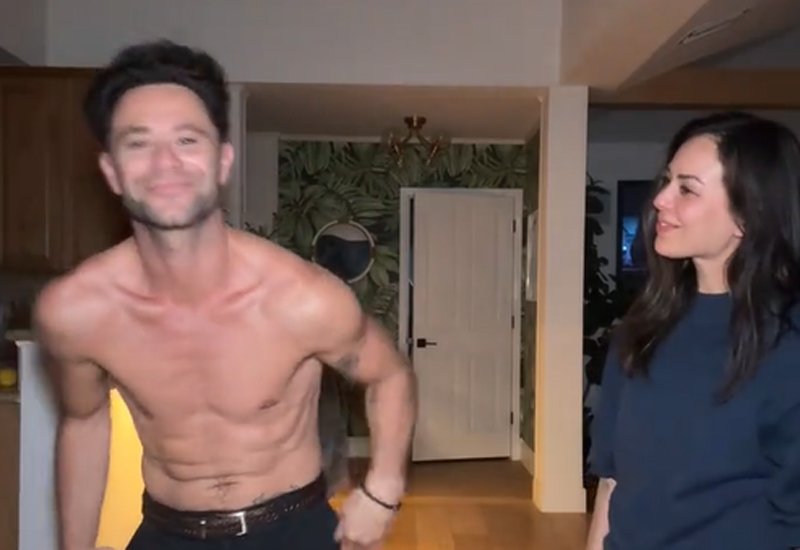 Janel Parrish dança sem camisa com Sasha Farber em meio a rumores de namoro | Dançando com as estrelas Janel Parrish Sasha Farber sem camisa | Notícias e fofocas sobre celebridades | Entretenimento, fotos e vídeos