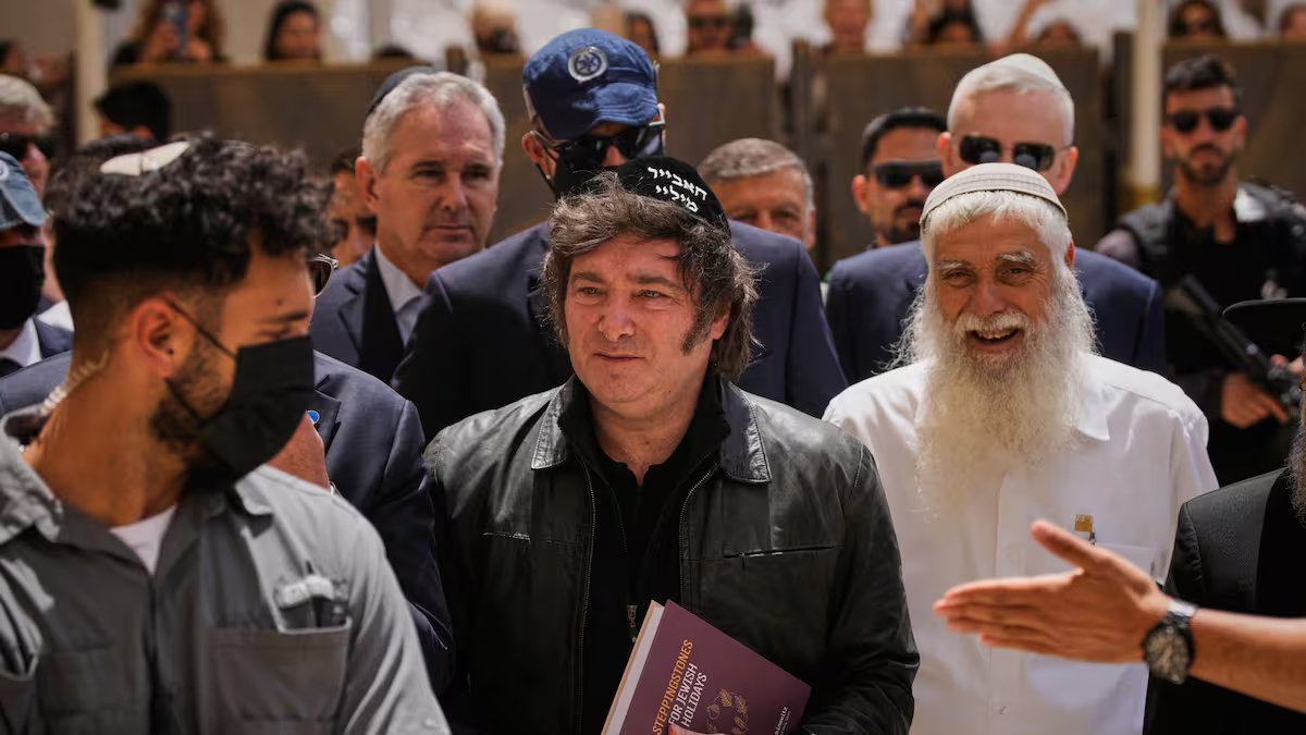 Javier Millei e seus acontecimentos, diretamente o presidente em Israel e os internos no governo