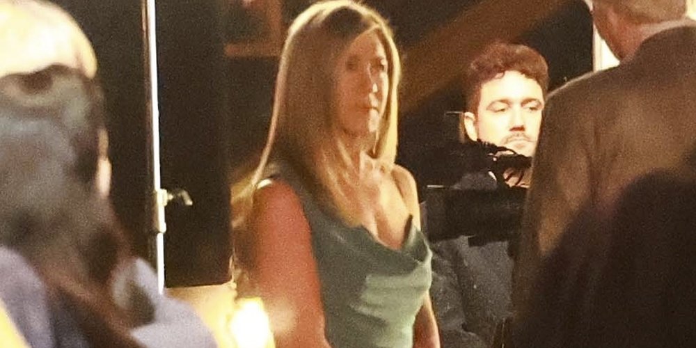 Jennifer Aniston filma cena do tapete vermelho para a 5ª temporada de ‘The Morning Show’ | Apple TV+, fotos espontâneas, Jennifer Aniston, televisão, The Morning Show | Notícias e fofocas sobre celebridades | Entretenimento, fotos e vídeos