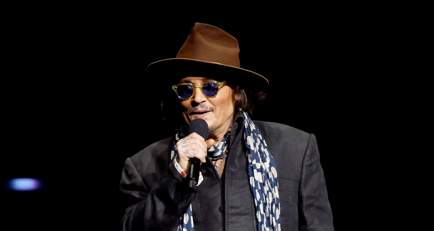 Johnny Depp aparece no CinemaCon 2026 para promover o filme “Ebenezer: A Christmas Carol” | Ebenezer Um Conto de Natal, Johnny Depp | Notícias e fofocas sobre celebridades | Entretenimento, fotos e vídeos