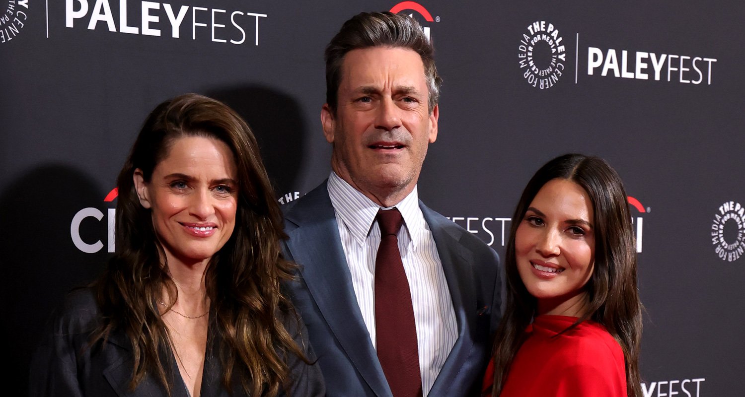 Jon Hamm comemora 2ª temporada de ‘Your Friends and Neighbours’ no PaleyFest com Amanda Peet e Olivia Munn | Amanda Peet, Jon Hamm, Jonathan Tropper, Olivia Munn | Notícias e fofocas sobre celebridades | Entretenimento, fotos e vídeos