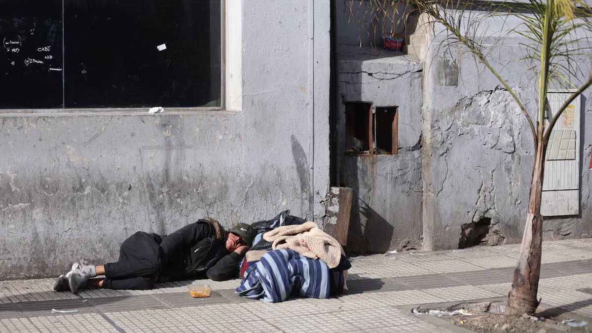 Jorge Macri exigiu 27 bilhões de pesos de Kitsilof para ajudar os moradores de Buenos Aires em situação de rua.