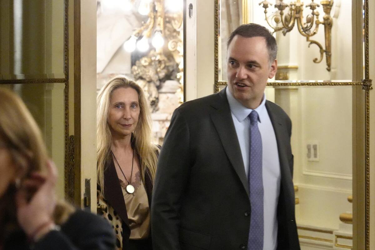 Justiça aprovou viagem de Adorni e família ao Caribe