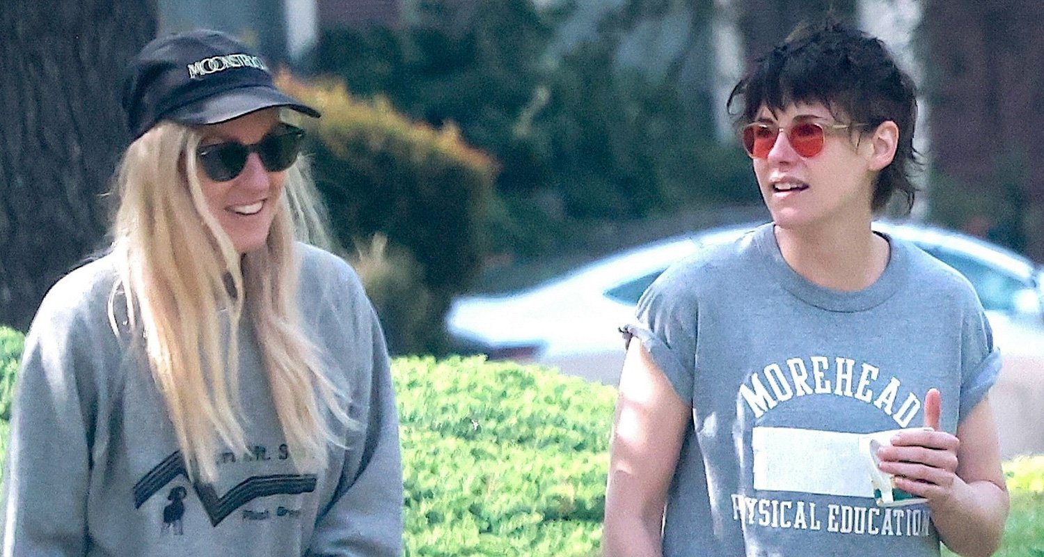 Kristen Stewart faz caminhada matinal com a esposa Dylan Meyer após notícia de elenco para TV | Animais de estimação famosos, Dylan Meyer, Kristen Stewart | Notícias e fofocas sobre celebridades | Entretenimento, fotos e vídeos