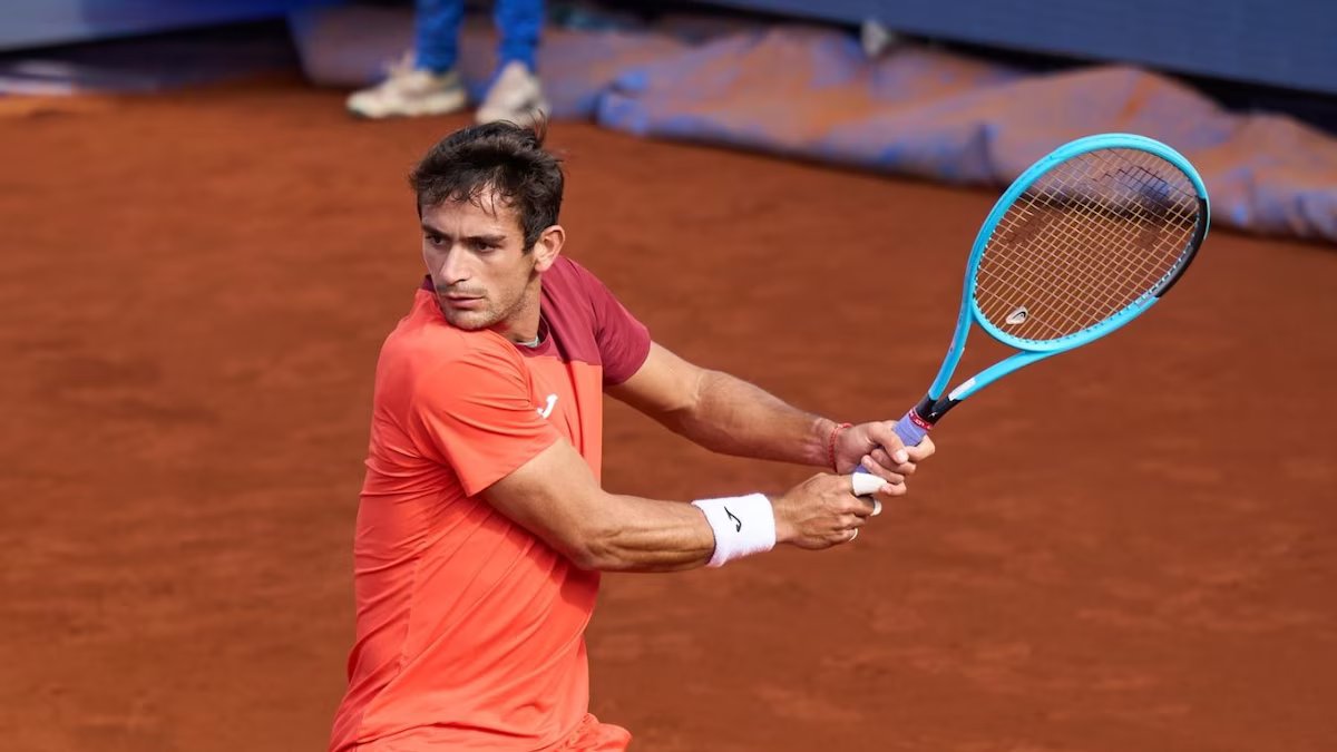 Mariano Navone, campeão em Bucareste. ele venceu a final com nervosismo e tensão entre os intervalos