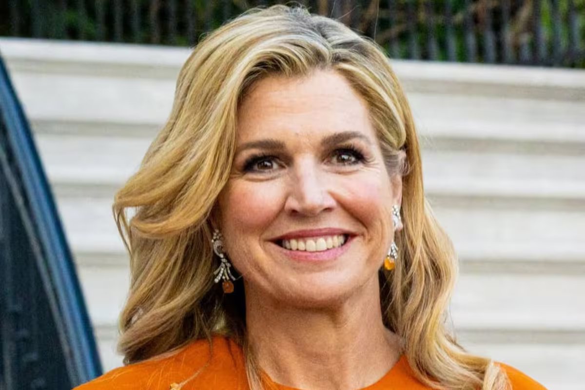 Maxima Zoregieta deslumbrou com look “total laranja” e joias históricas durante sua visita à Casa Branca.