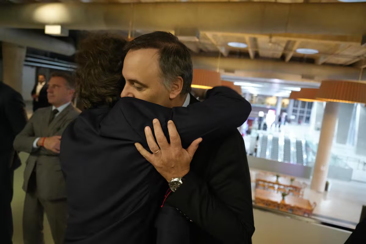 Miley na AmCham. ele disse que não gostou dos dados de inflação, mas garantiu que não mudaria a política econômica.