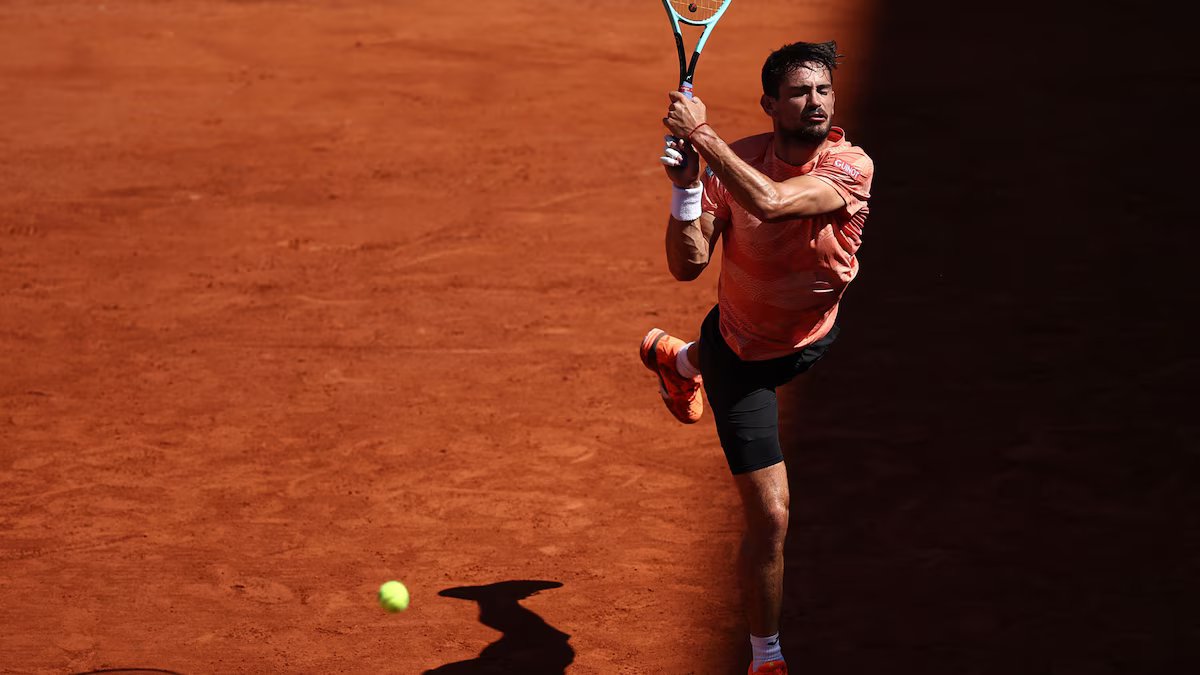 Navone vence em Bucareste e terá finalistas argentinos em três eventos ATP diferentes