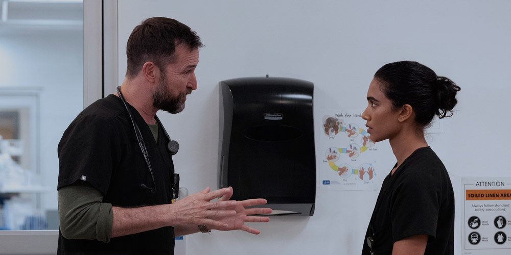 Noah Wyle explica por que Supriya Ganesh está deixando ‘The Pitt’ após 2 temporadas interpretando o Dr. HBO Max Noah Wyle Supriya Ganesh Televisão The Pitt | Notícias e fofocas sobre celebridades | Entretenimento, fotos e vídeos