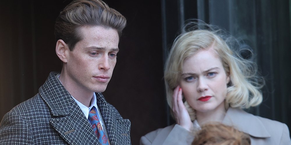 Novas fotos surgem de Joshuah Melnick como JFK na próxima série da Netflix ‘Kennedy’ | Isabelle Harriet, Joshuah Melnick, Kennedys, Netflix, Televisão | Notícias e fofocas sobre celebridades | Entretenimento, fotos e vídeos