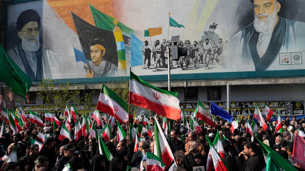 O Irão alertou que a sua resposta se estenderá para além da região se os Estados Unidos “cruzarem as linhas vermelhas”.