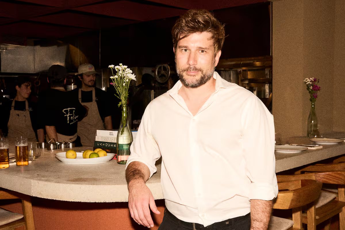 O advogado e influenciador que abriu uma churrasqueira volta a incomodar a indústria. “As pessoas não vêm para aprender uma lição.”