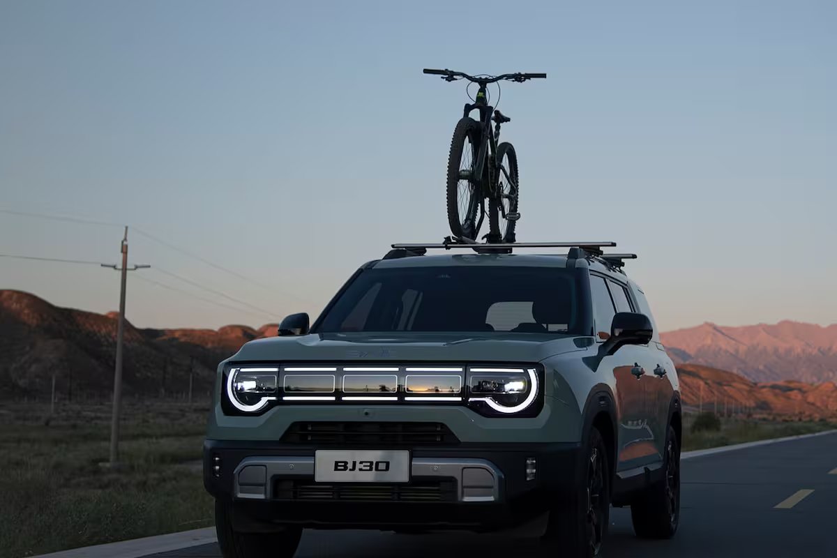 O carregamento indevido de uma bicicleta em um veículo pode ser considerado crime?