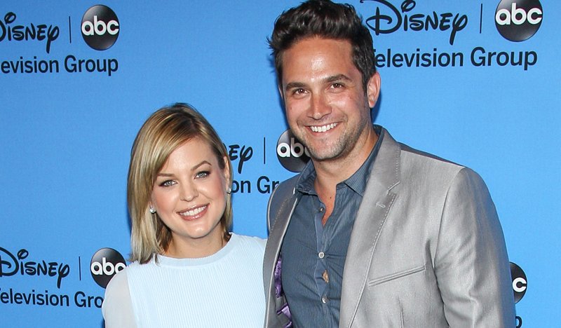 O ex-marido de Kirsten Storms, Brandon Barash, consegue ordem de restrição contra ela, diz que está lutando contra uma ‘crise de saúde mental’ | Brandon Barash e Kirsten Tempestades | Notícias e fofocas sobre celebridades | Entretenimento, fotos e vídeos