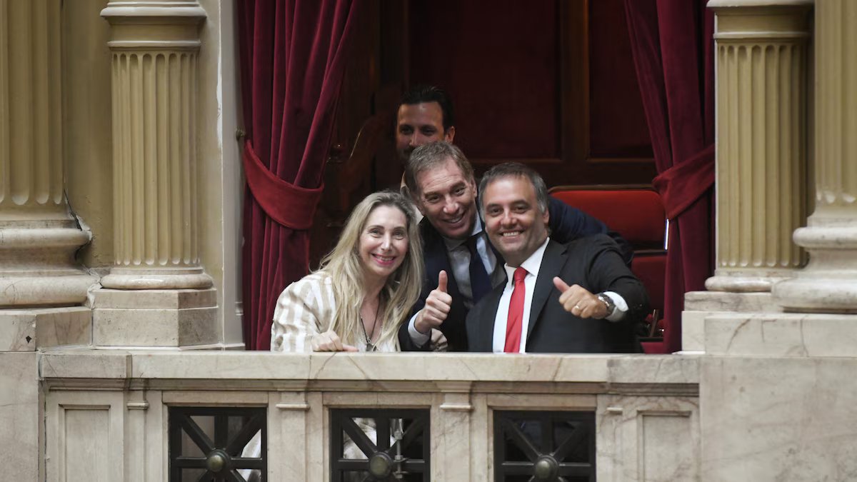 O governo abrirá as instalações por causa da Lei das Geleiras, mas tentará evitar preocupações com o caso Adorni.