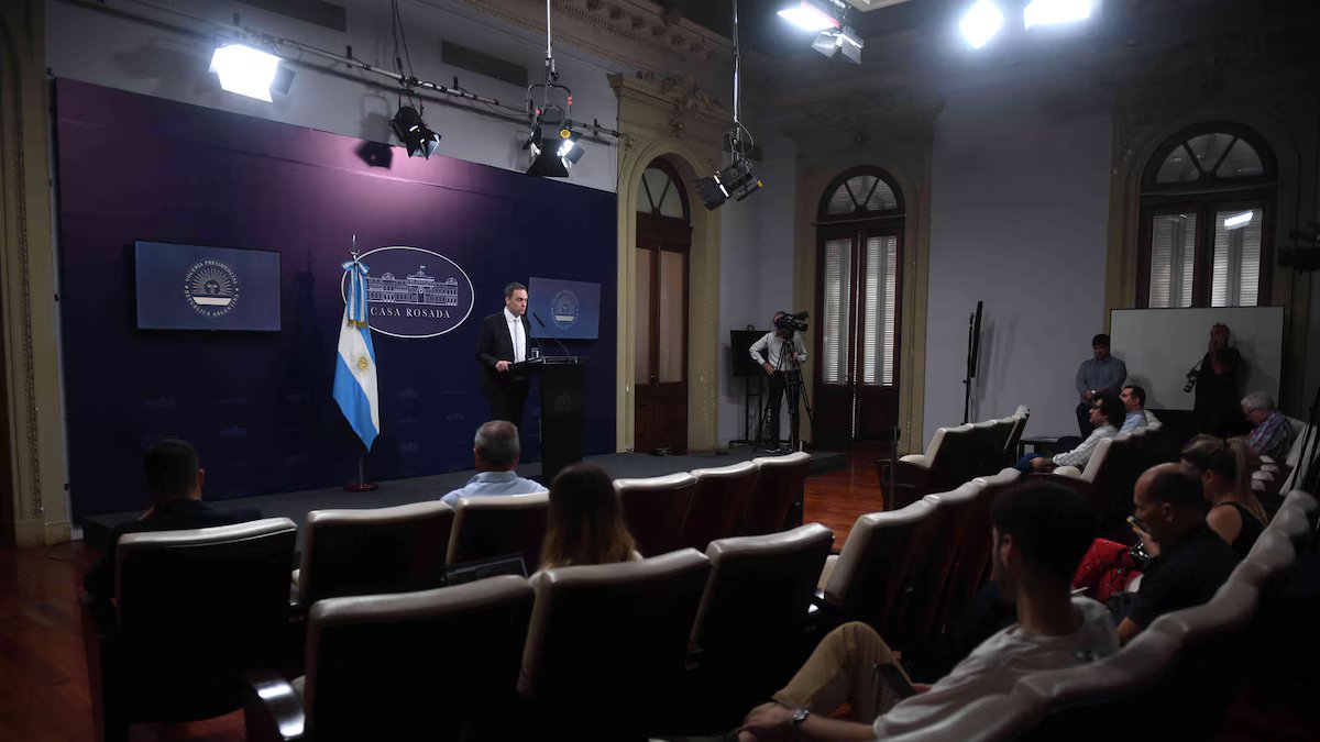 O governo proibiu o acesso a jornalistas credenciados de meios de comunicação que publicaram artigos sobre a campanha contra Millay.