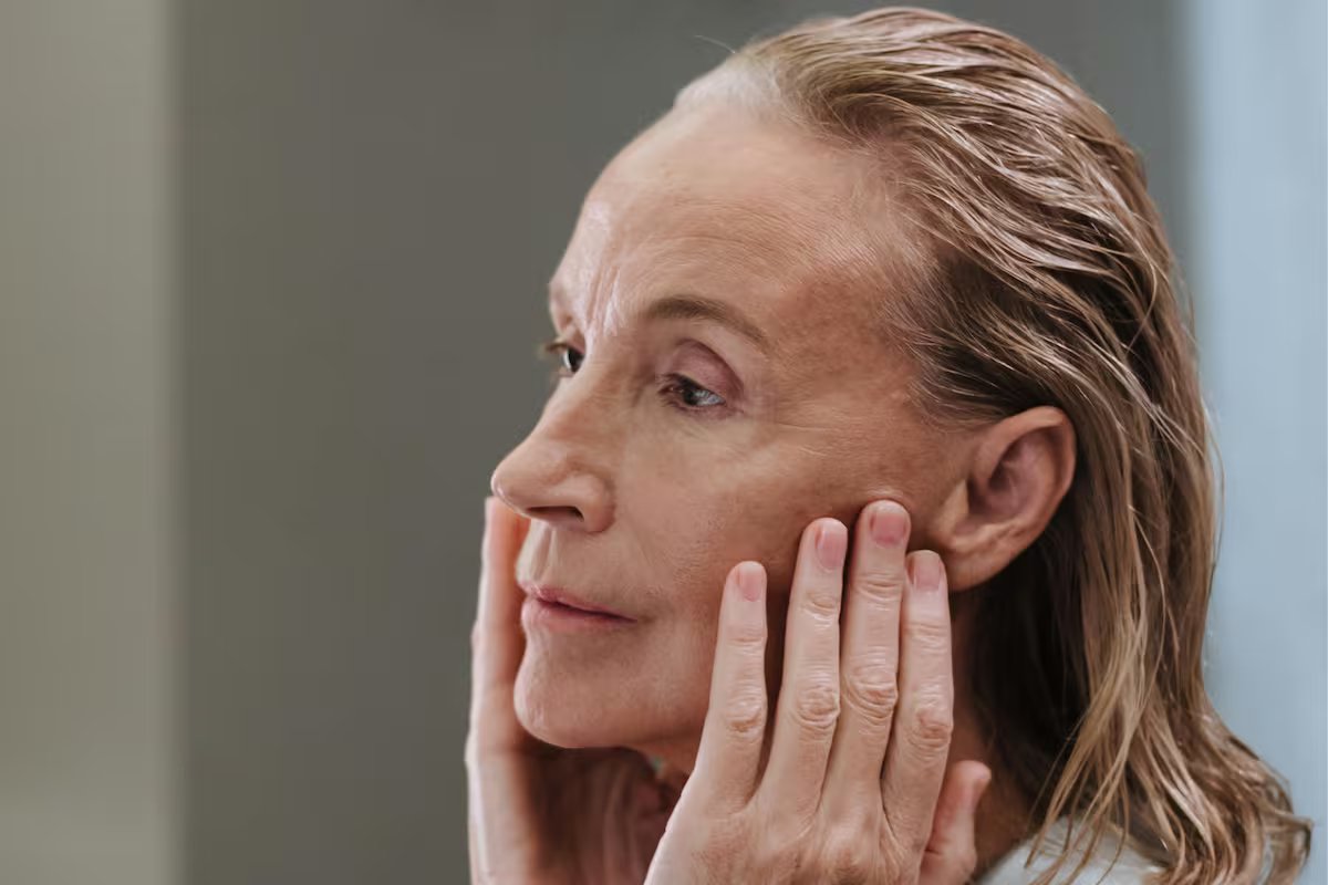 O que faz as pessoas envelhecerem mais rápido? Dois “inimigos invisíveis”