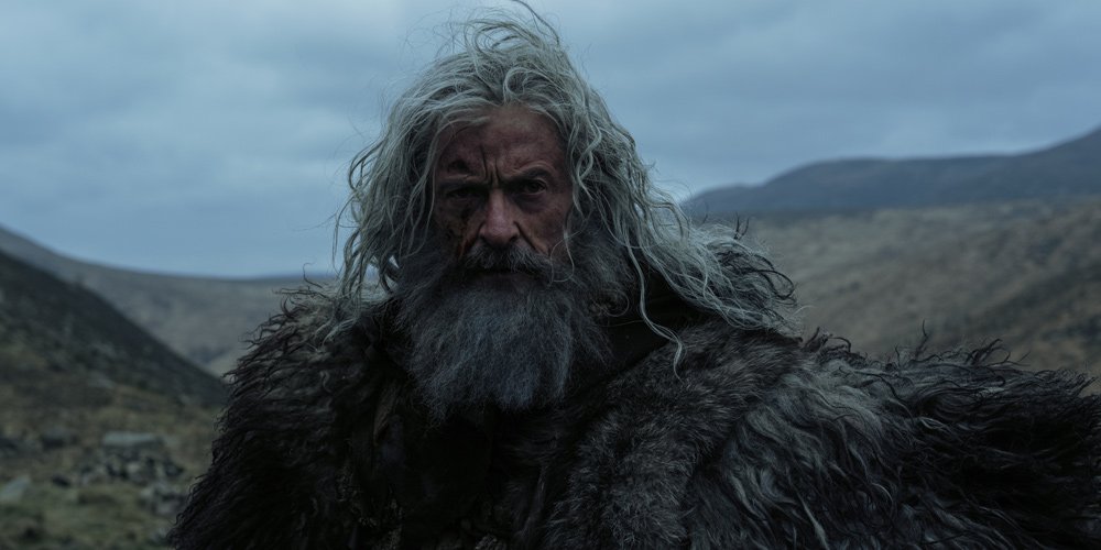 O trailer de ‘Death of Robin Hood’ está dando vibrações importantes a ‘Logan’ – assista agora! | A24, Bill Skarsgard, Hugh Jackman, Jodie Comer, Filmes, Murray Bartlett, Noah Jupe, A Morte de Robin Hood | Notícias e fofocas sobre celebridades | Entretenimento, fotos e vídeos