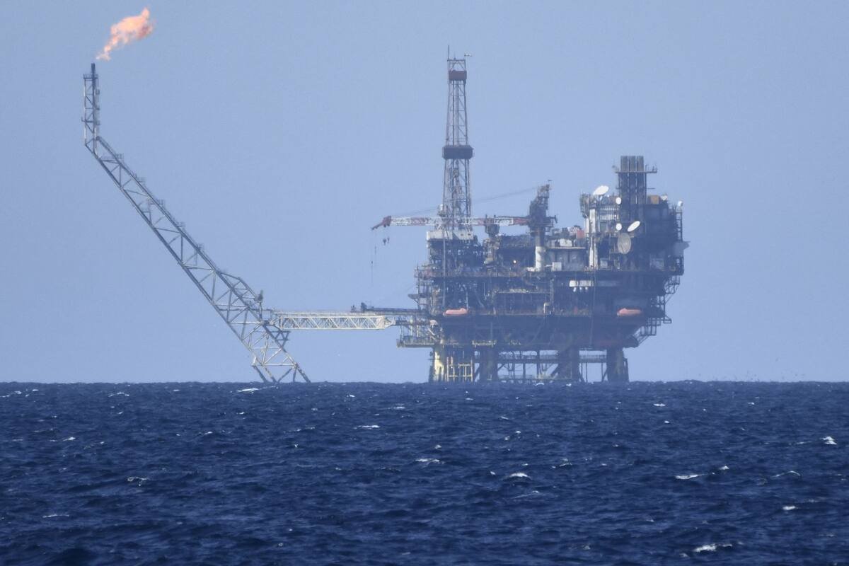 Os EUA anunciaram o levantamento temporário da maioria das sanções contra o petróleo russo