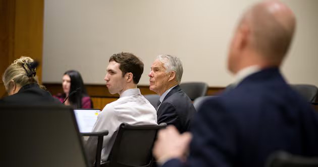 Os promotores dizem que Tyler Robinson tem muitas evidências para a audiência preliminar de maio – Deseret News