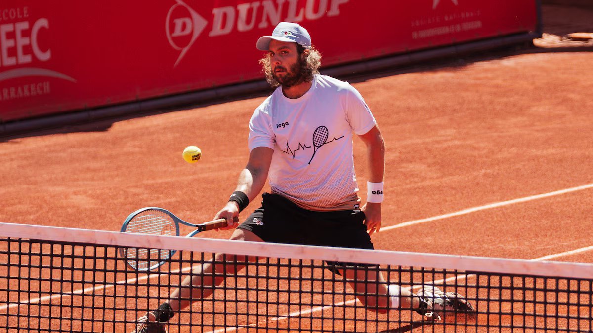 Pensou em se aposentar, seu amigo Saviola o convenceu a continuar e aos 36 anos bateu um recorde que faz o mundo do tênis falar.