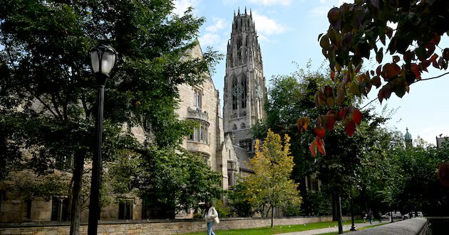 Por dentro da proposta de Yale de focar a escola nos acadêmicos – Deseret News