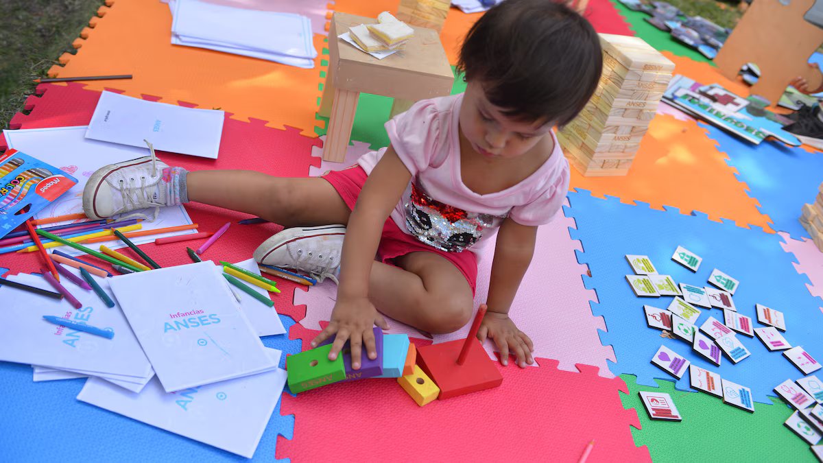 Quando posso coletar AUH em abril de 2026 se meu ID terminar em 0?