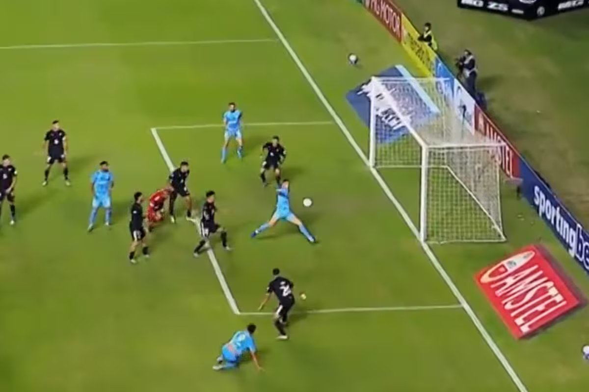 Riestra – Torque da Cidade de Montevidéu. o gol incrível que Kevin Silva sofreu para o Uruguai